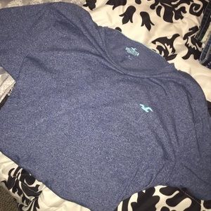 Hollister tee